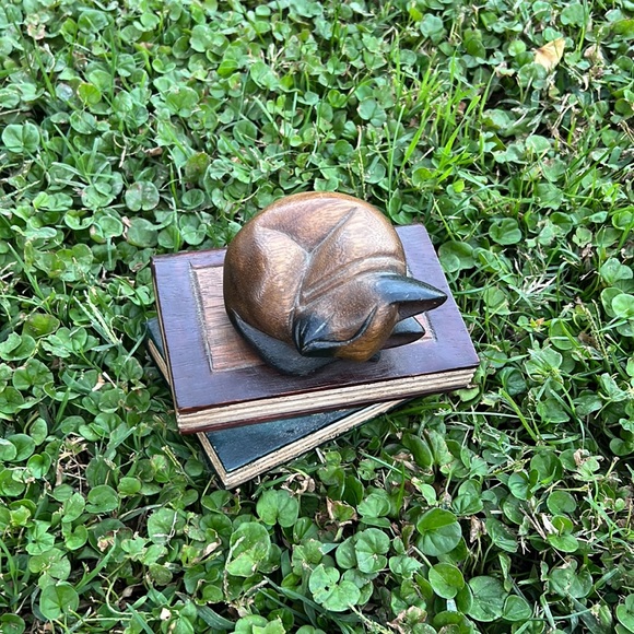 Fox wooden decor with books - Picture 3 of 4